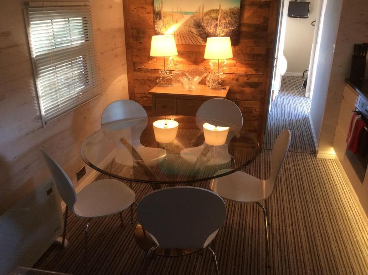 Woodland View - A Place To Escape Apartamento Swynnerton Exterior foto